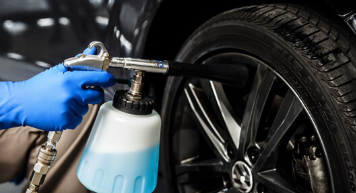 Rodas e pneus: como fazer a limpeza?
